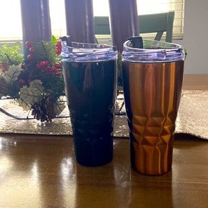 Set of 2 tumblers
